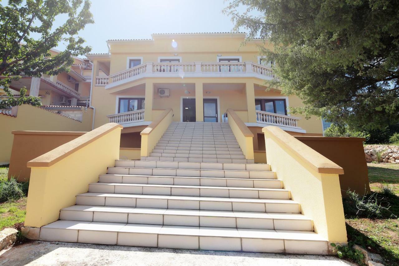 נזרין Apartments Galboka מראה חיצוני תמונה
