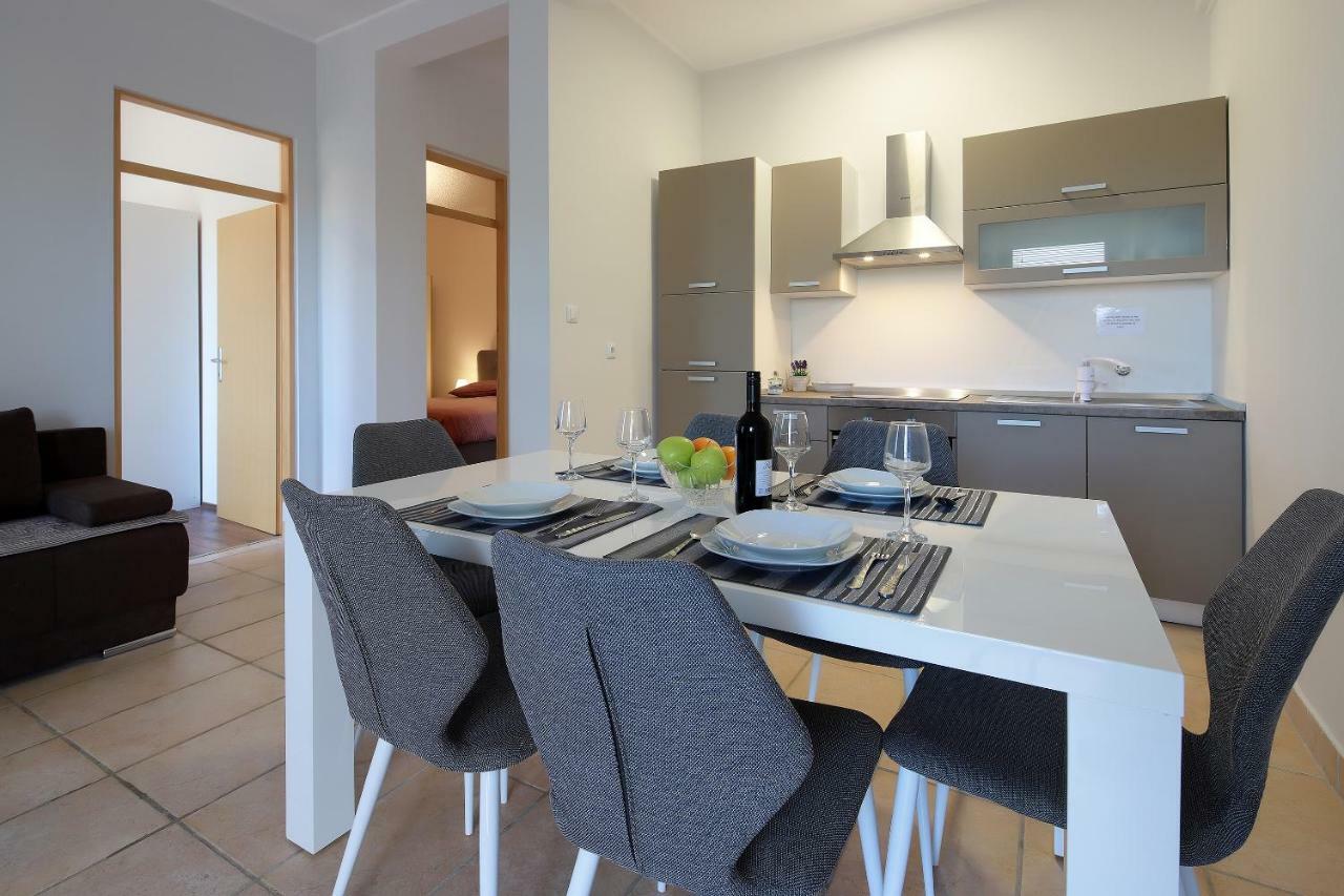 נזרין Apartments Galboka מראה חיצוני תמונה