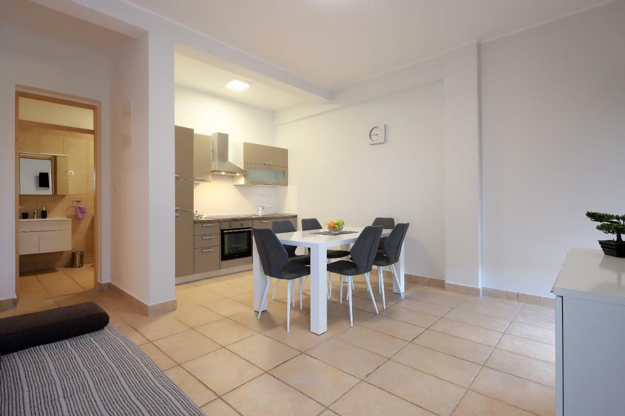 נזרין Apartments Galboka מראה חיצוני תמונה