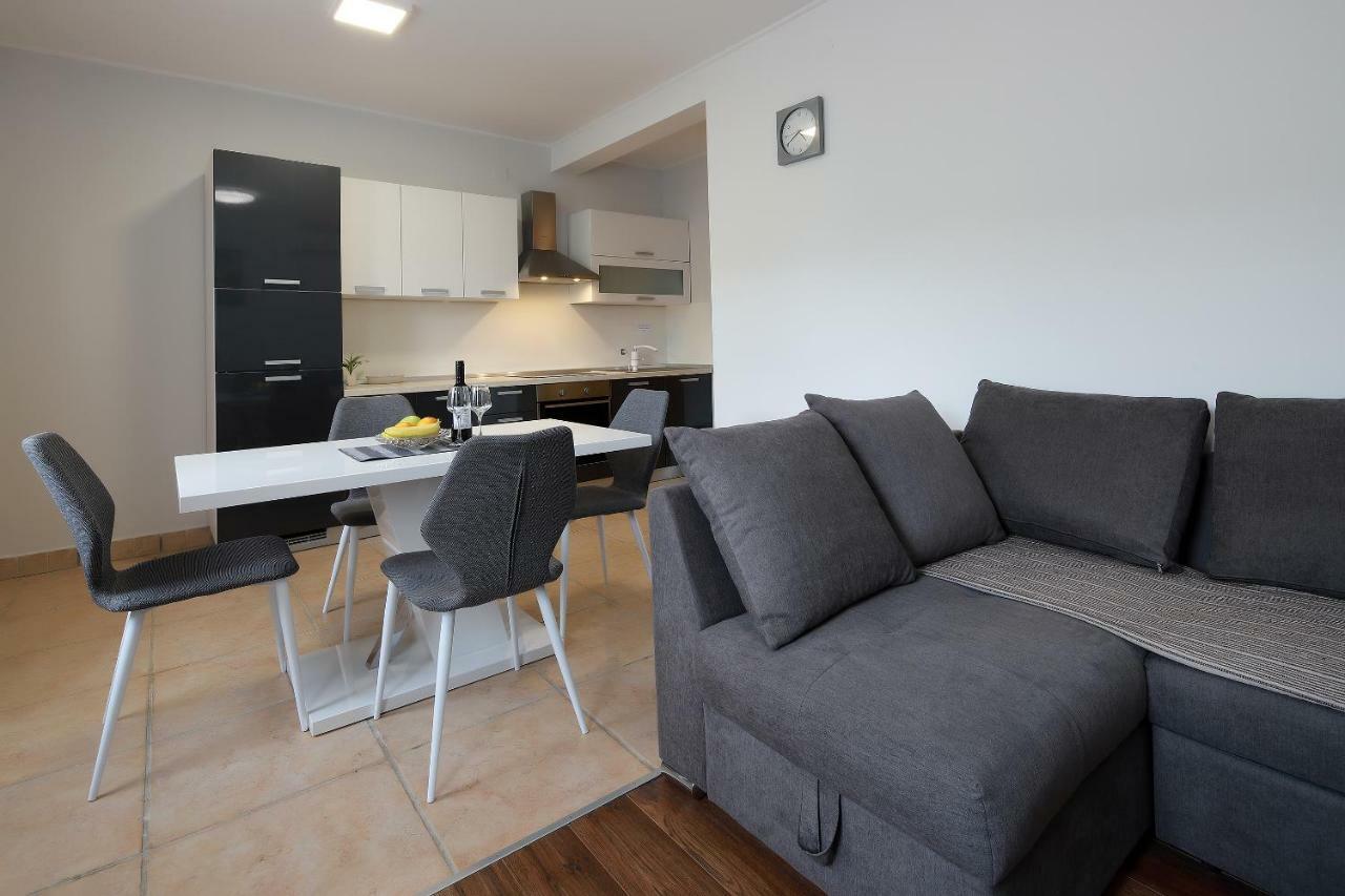 נזרין Apartments Galboka מראה חיצוני תמונה