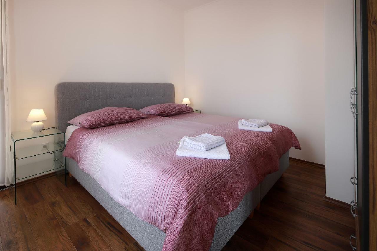 נזרין Apartments Galboka מראה חיצוני תמונה