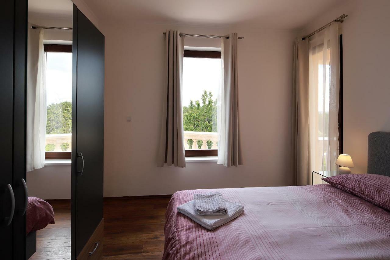 נזרין Apartments Galboka מראה חיצוני תמונה