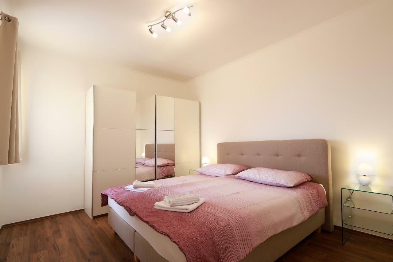 נזרין Apartments Galboka מראה חיצוני תמונה