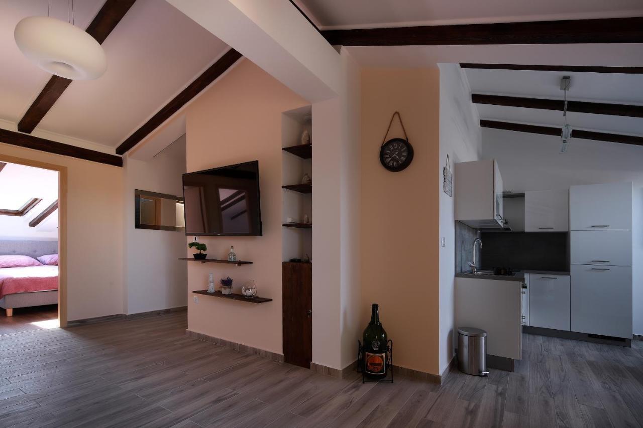 נזרין Apartments Galboka מראה חיצוני תמונה