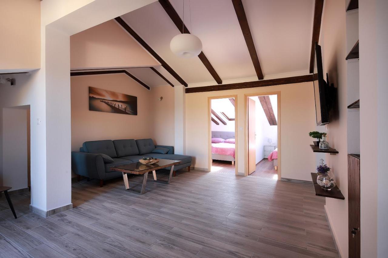 נזרין Apartments Galboka מראה חיצוני תמונה